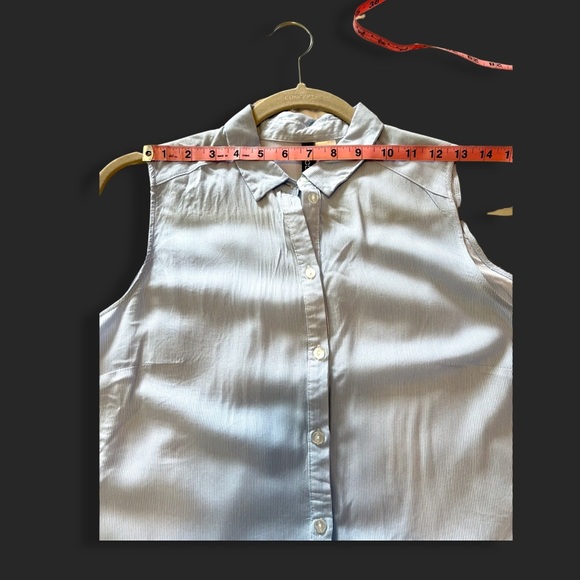 Divided Button Down Sleeveless light blue pinstripe shirt Size 6 - Picture 4 of 5